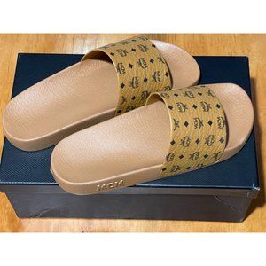 MGM Authentic Women’s Visetos Rubber Slides US size 10 but fits a Women’s size 9